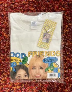 chelmicoのTシャツとキーホルダー