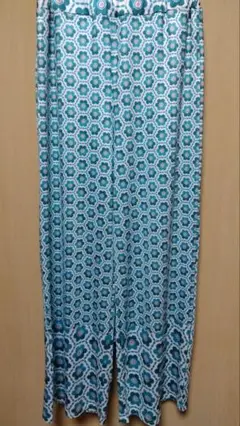 ZARA新品未使用ワイドパンツサテン花柄幾何学ヒッピーレトロ柄