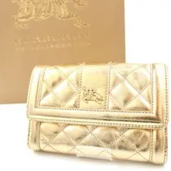 ✨美品 差別化✨Burberry 折り財布 キルティング ゴールド ホースロゴ