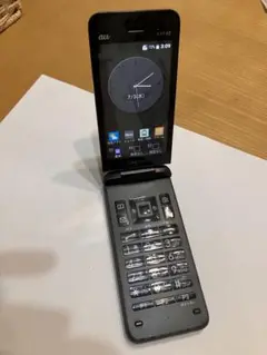 京セラ　GRATINA KYF42 ブラック　simフリー
