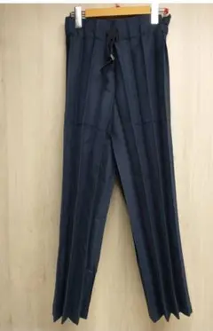 ISSEY MIYAKEmeイッセイミヤケ プリーツパンツ カジュアルパンツ