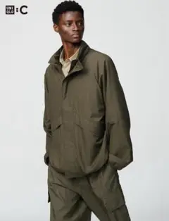 【新品未使用】UNIQLO:C／オリーブ／ライトウェイトスタンドブルゾン／L