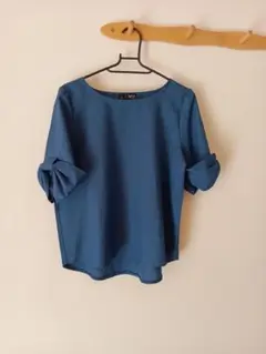 Miracle Closet 青色の五分袖リボントップス
