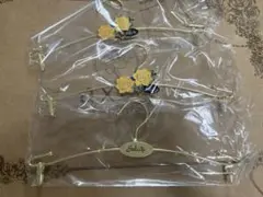 サルート　ノベルティハンガー6本セット サルートノベルティ☆ハンガー6本セット - メルカリ
