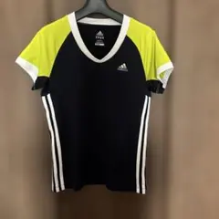 adidas クライマクール Vネックトップス