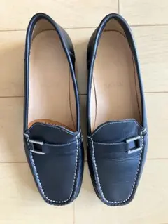BALLY ブラックレザー ローファー