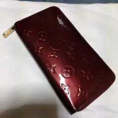 ルイヴィトン ジッピーウォレット ヴェルニ