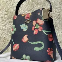新品未使用品✨コーチ ショルダーバッグ タウンバケット ドリーミーフローラル 紺
