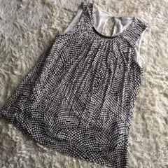 Ｈ＆Мバックオープン タンクトップ ノースリーブ　さ