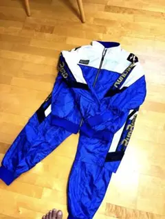 Item thumbnail for item 7145eebd-d7a3-4c6a-b821-1a9f7153660e