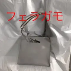 ãã§ã©ã¬ã¢ãæ¬é©ã·ã§ã«ããŒãããã¯