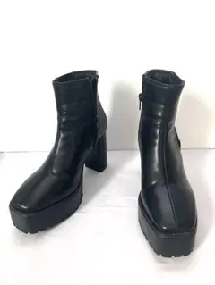 Item thumbnail for item 0d356645-b9c3-4068-ae6d-dcc0112e6a37