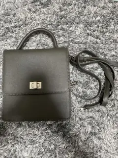 ハンドバッグ　ショルダーバッグ