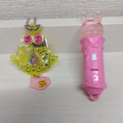 キラキラプリキュアアラモード　キュアカスタード　キーホルダー　映画　ペンライト