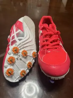 ASICS レッド スパイクシューズ 未使用
