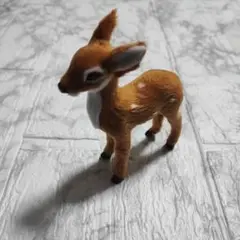 リアル　小鹿　フィギュア　置き物