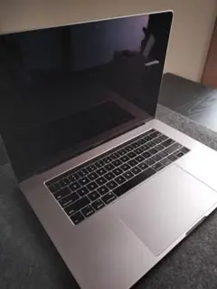 Mac book Pro 15インチ Mid 2019 32GB 1TB 英字キ