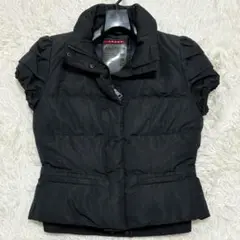 【希少】 PRADA プラダ 三角ロゴ ダウンベスト アイボリー 希少】 PRADA プラダ 三角ロゴ ダウンベスト アイボリー