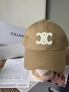 CELINE ベージュ刺繍ロゴキャップ