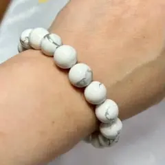 天然石 ハウライト 10㍉ブレスレット