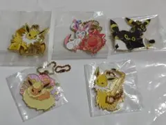 ポケモン☆一番くじ チャーム ブラッキー ニンフィア ブースター サンダース