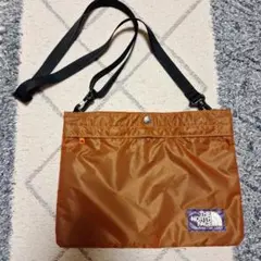 Item thumbnail for item 2750fd41-abeb-4082-897a-72e9bf30f9d0