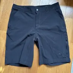 【美品】ADIDAS GOLF ゴルフ 黒 ハーフパンツ L