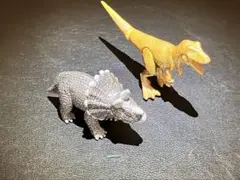 アニア　金のティラノサウルス　銀のトリケラトプス　非売品