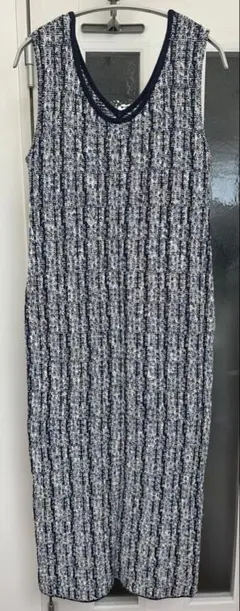 Item thumbnail for item 646870bf-a1c8-42a4-bd44-dca0073102cd