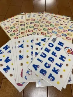 シールセット　ドラえもん　キティちゃん　おまけ付き