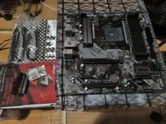 ASRock B550M Phantom Gaming 4 マザーボード