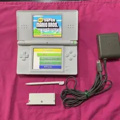 任天堂　DSライト（クリスタルホワイト）充電器セット！