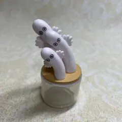 ユニークキャラクター 置物 ホワイト