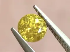スフェーン ルース 0.76ct