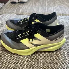 New Balance FuelCell Rebel 28.5cm