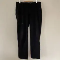 UNIQLO ブラック スラックス Mサイズ