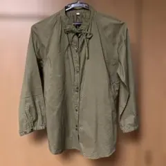 オリーブ色リボン付き七分袖シャツ Lサイズ