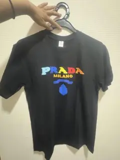 PRADA MILANO カラフルロゴ Tシャツ