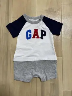 BabyGAP 半袖ロンパース　ボディオール0〜3ヶ月
