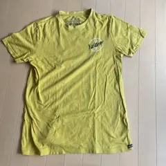 VOLCOMメンズTシャツ からし色
