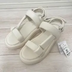 ナチュラルビューティーベーシック 【Oggi掲載】モチモチベルクロサンダル24