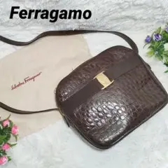 フェラガモ ヴァラリボン ショルダーバッグ クロコ型押し ブラウン