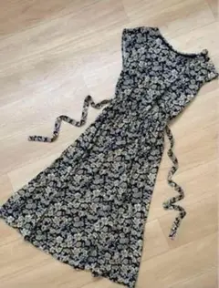 【美品】ナノユニバース　花柄　ワンピース