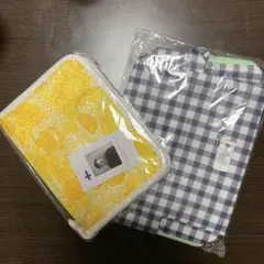 おむつポーチと母子手帳ケース