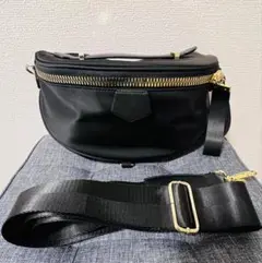 ペシンシャ メタルファスナー ショルダーバッグ ボディバッグ　ナイロン