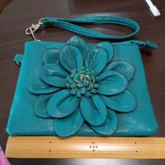 Item thumbnail for item b18ec8b7-0743-4c05-8b64-177cb5b2f898