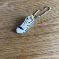 adidas スニーカー　キーホルダー