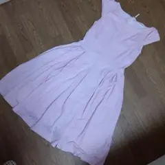 Maglie.ピンク フレアドレス 膝丈 キャップスリーブ