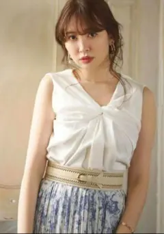 再値下げHerlipto Twisted Silkette Jersey Top