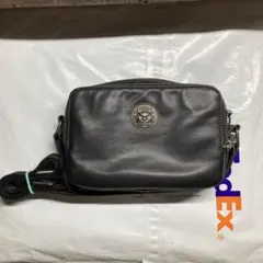 本牛革　レザー ショルダーバッグ 黒
